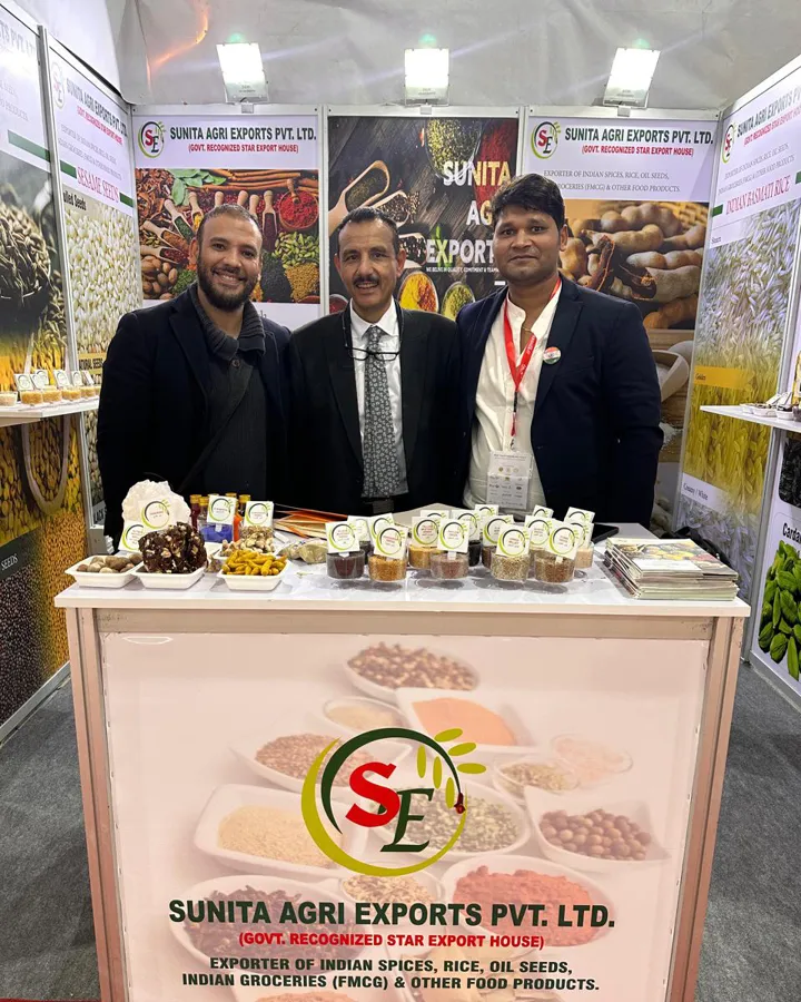 Sunita Agri Exports team meeting buyers at an international food fair