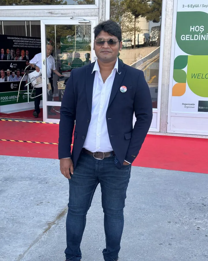 Sunita Agri Exports team with buyers at WorldFood Istanbul
