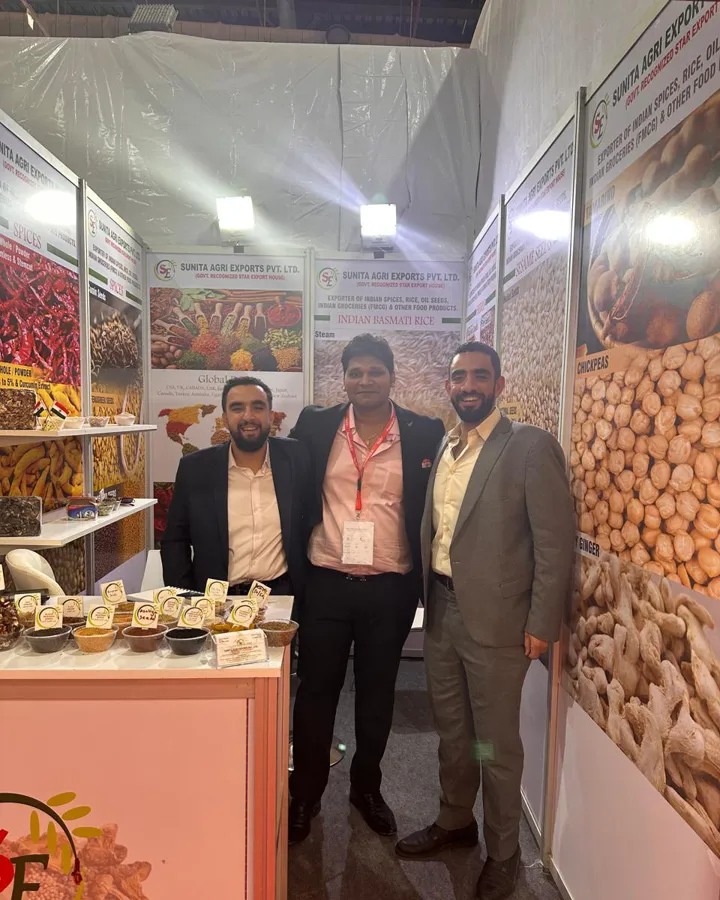Sunita Agri Exports team meeting buyers at an international food fair